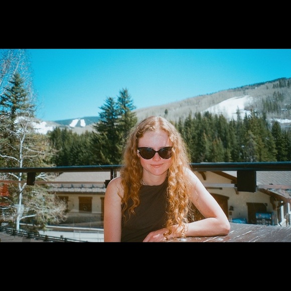 Meet your Posher, Hannah - Picture 7 of 7